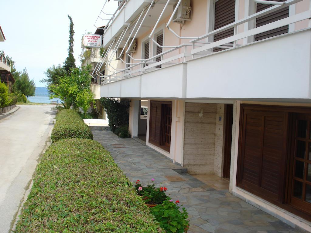 Kochili Apartments Neos Pirgos Exterior photo